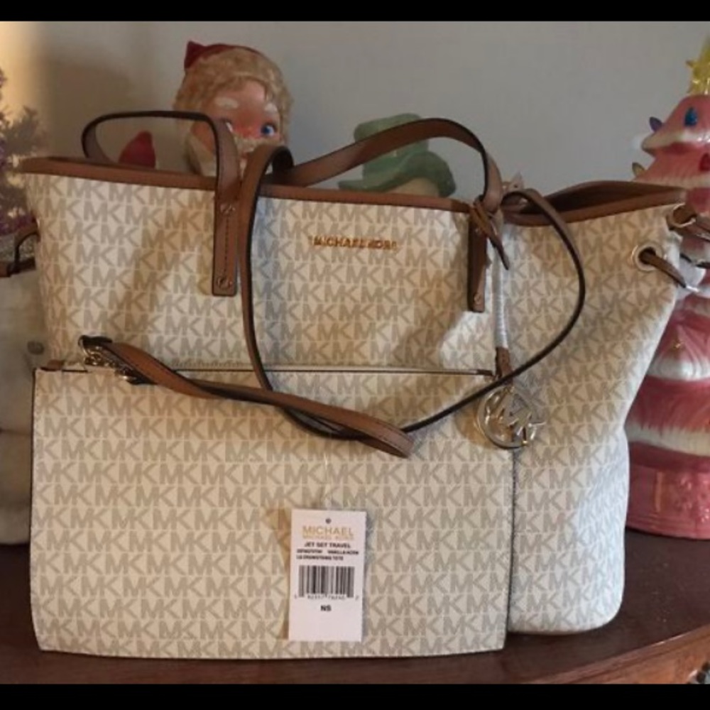 Michael Kors Jet Set Travel Tote 2pc set